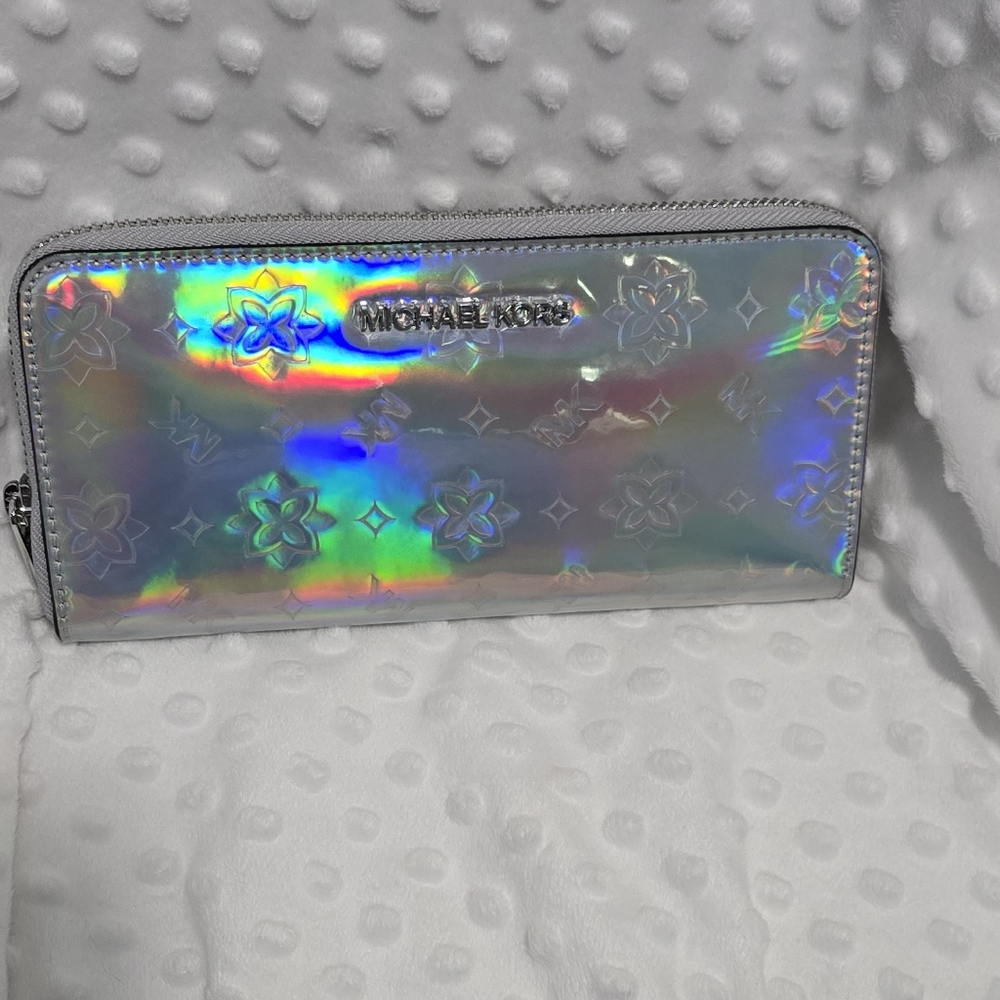 Michael Kors Iridescent Zip Around Wallet - NWT - Picture 7 of 8